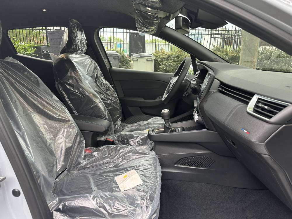 CLIO ALPINE - intérieur (2)