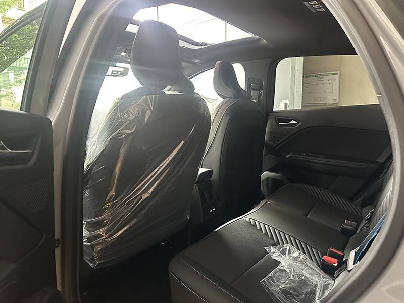 RENAULT CAPTUR intérieur