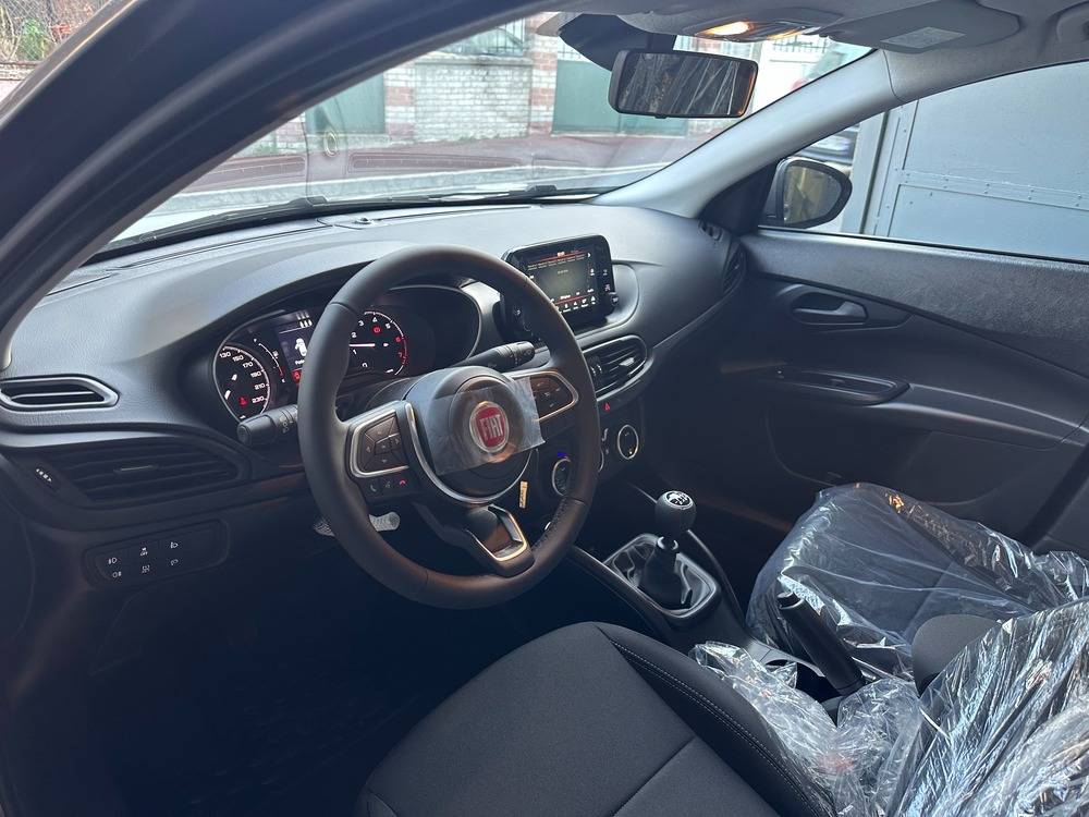 FIAT TIPO (4)